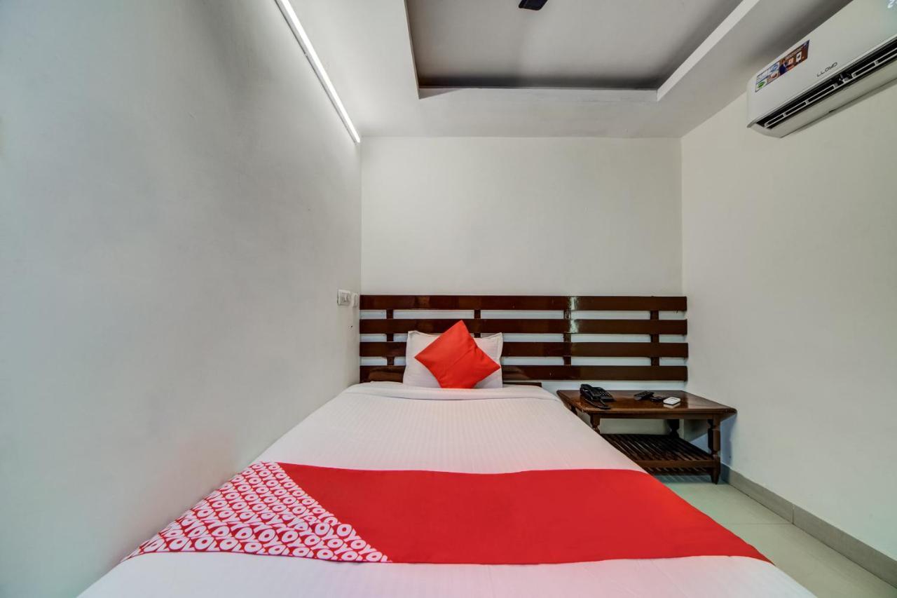 Oyo 33504 Hotel Ananda Inn Хайдарабад Экстерьер фото