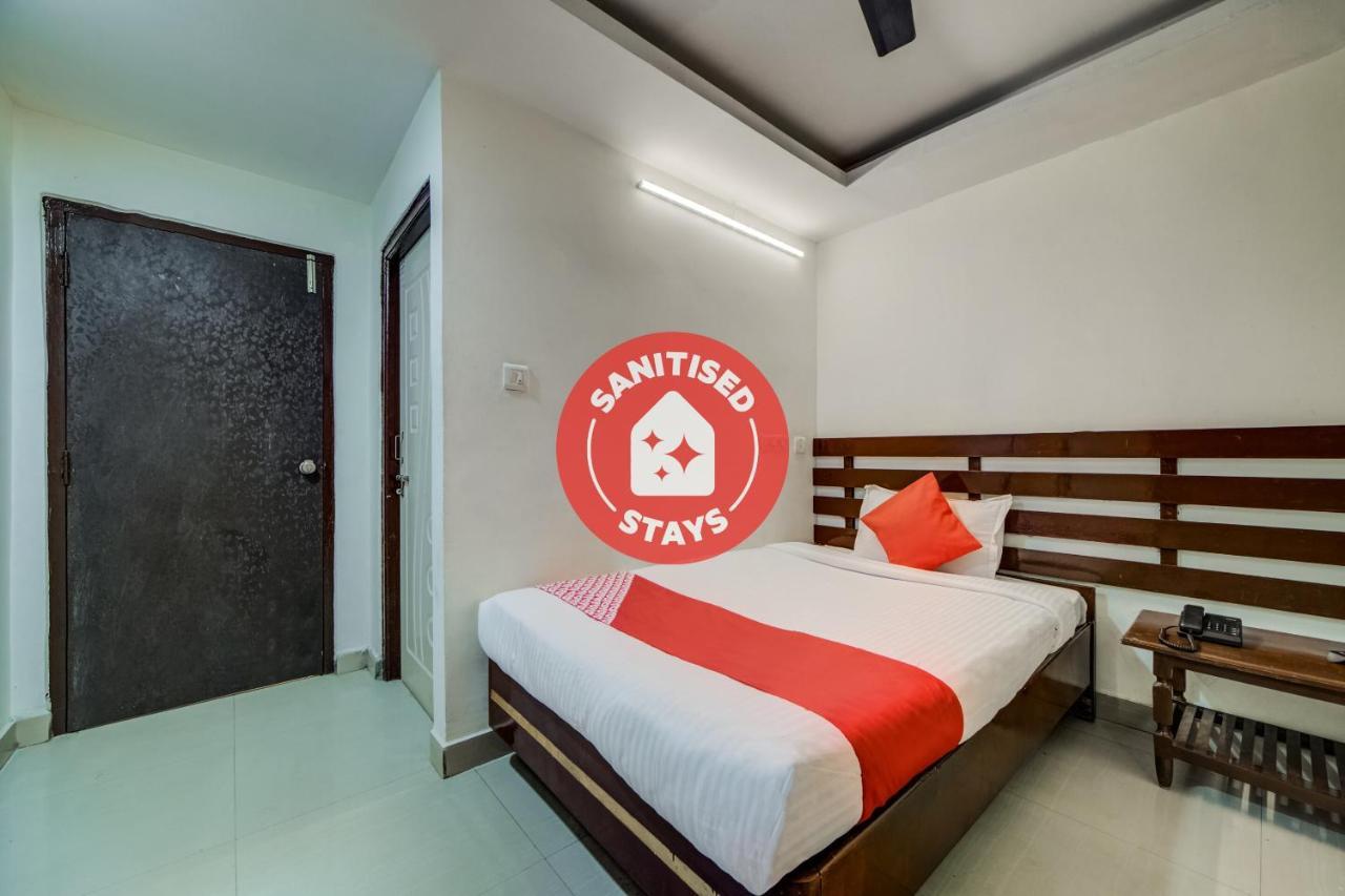 Oyo 33504 Hotel Ananda Inn Хайдарабад Экстерьер фото